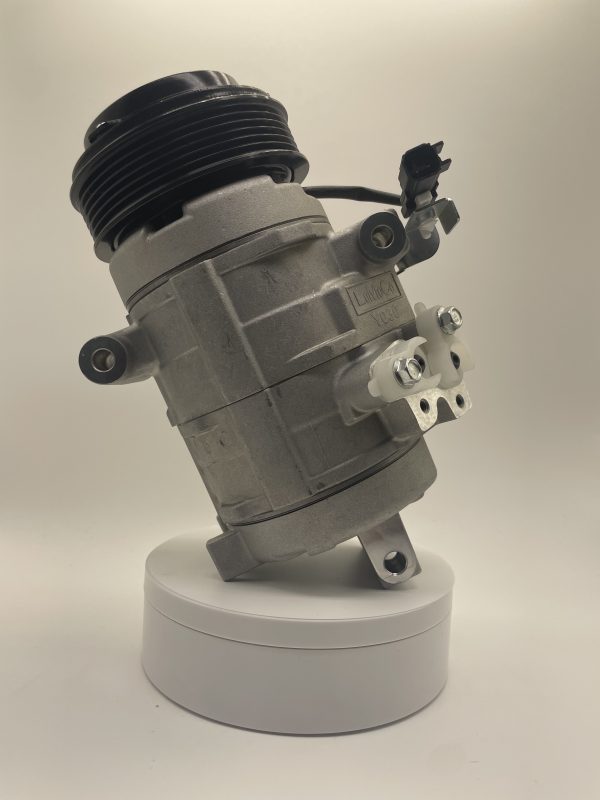 A/C Compressor MAZDA CX9 / CX7 TD1561K00 TD1561450A - Image 2