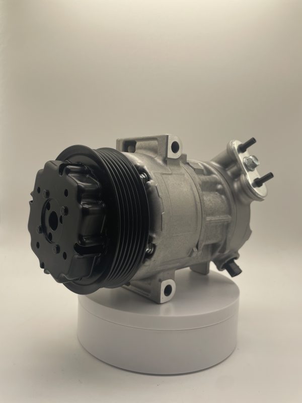 55701200 A New A/C Compressor For The Opel Vauxhall - Image 4