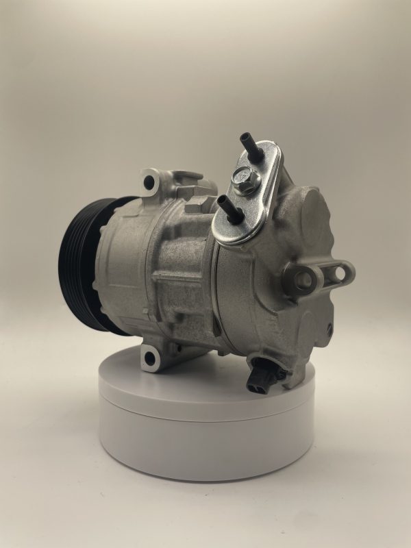 55701200 A New A/C Compressor For The Opel Vauxhall - Image 9