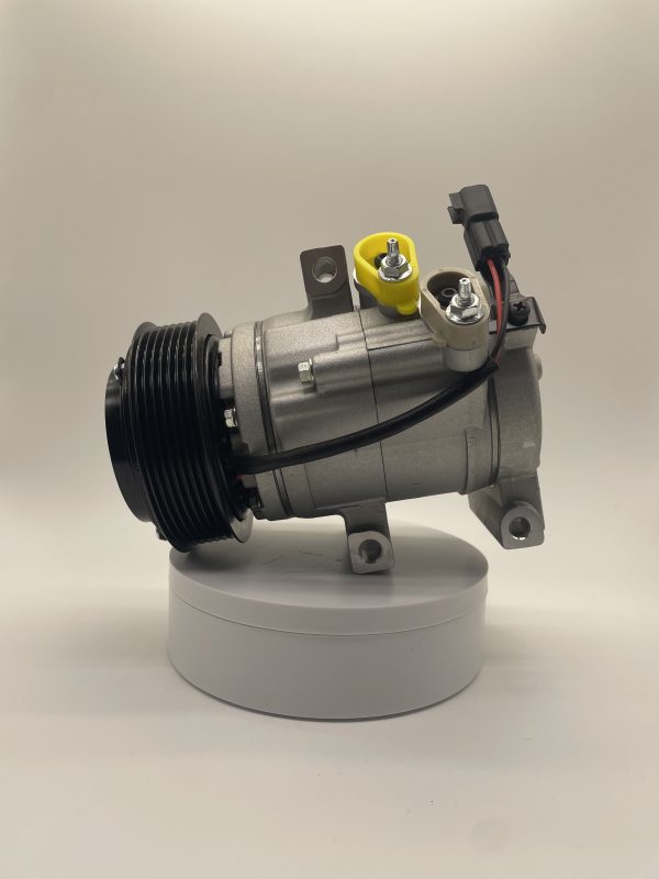 OE 1715093 New Ford Car Compressor
