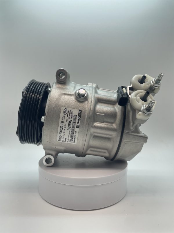 Compressor 8W83-19D629-AC Jaguar Land Rover