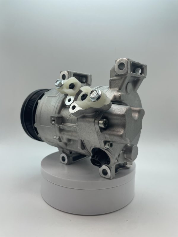 BEV COMPRESSOR OE 8831005100  TOYOTA-LEXUS - Image 4