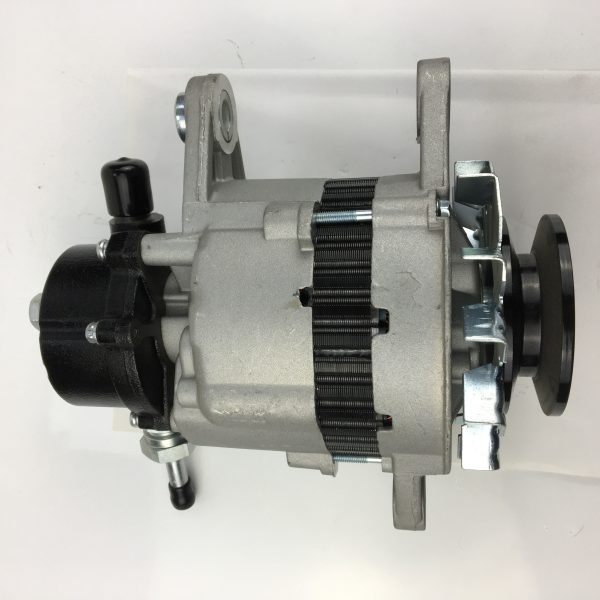 Mitsubishi 6D14 alternator motor FUSO - Image 6