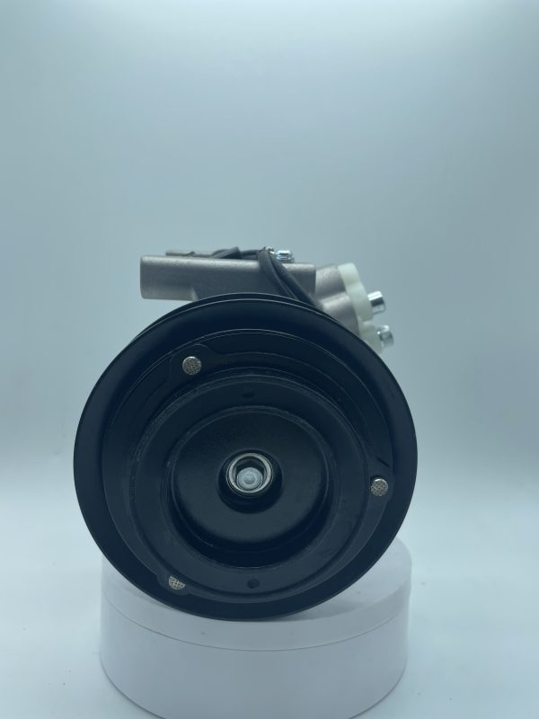A/C Compressor is a Roewe 350 Refrigeration pumps 13 - Image 8