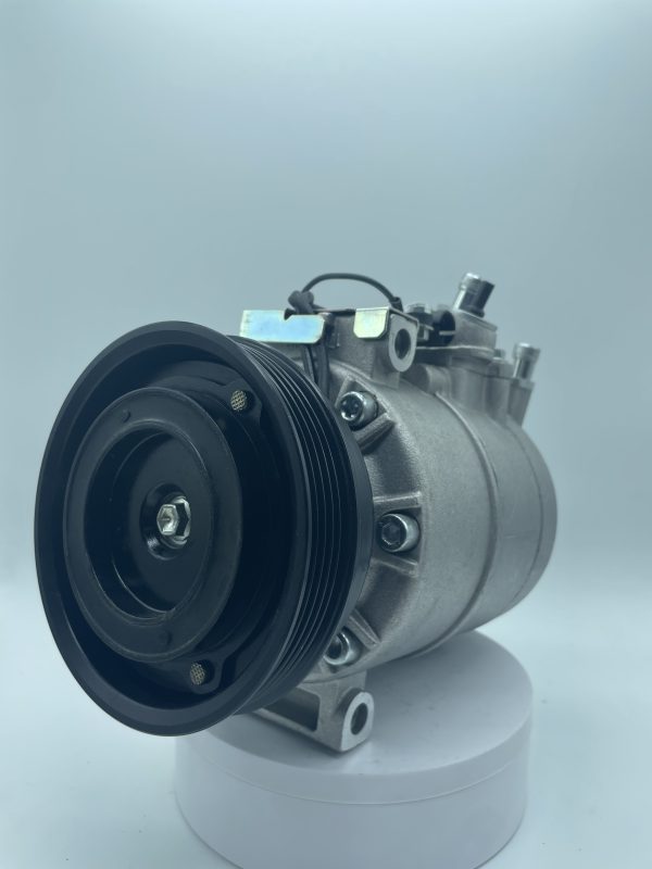 Roewe 550/750 A/C Compressor 1.8T 12 - Image 7