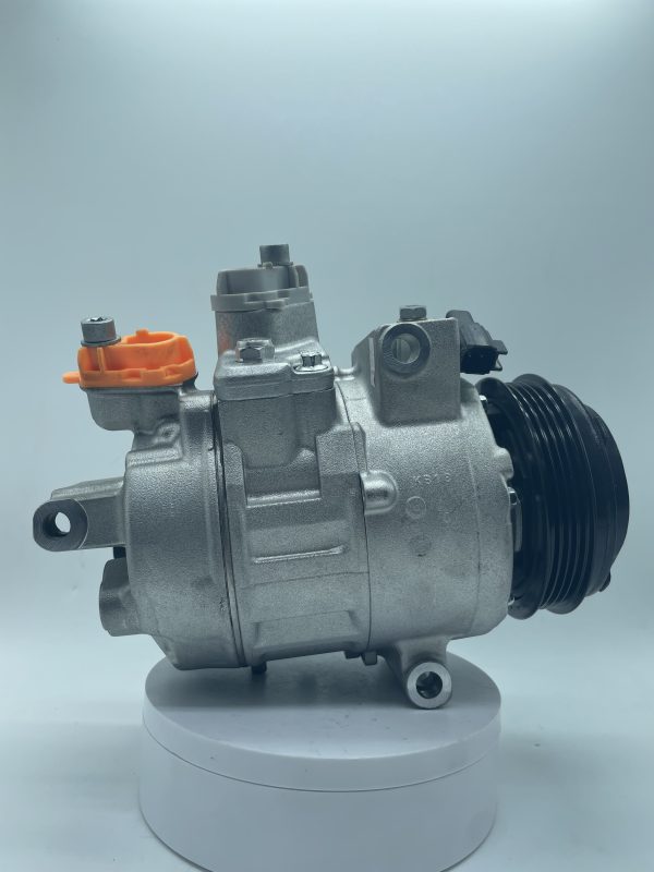 Ford 2.0 Mondeo Edge A/C Compressor 4