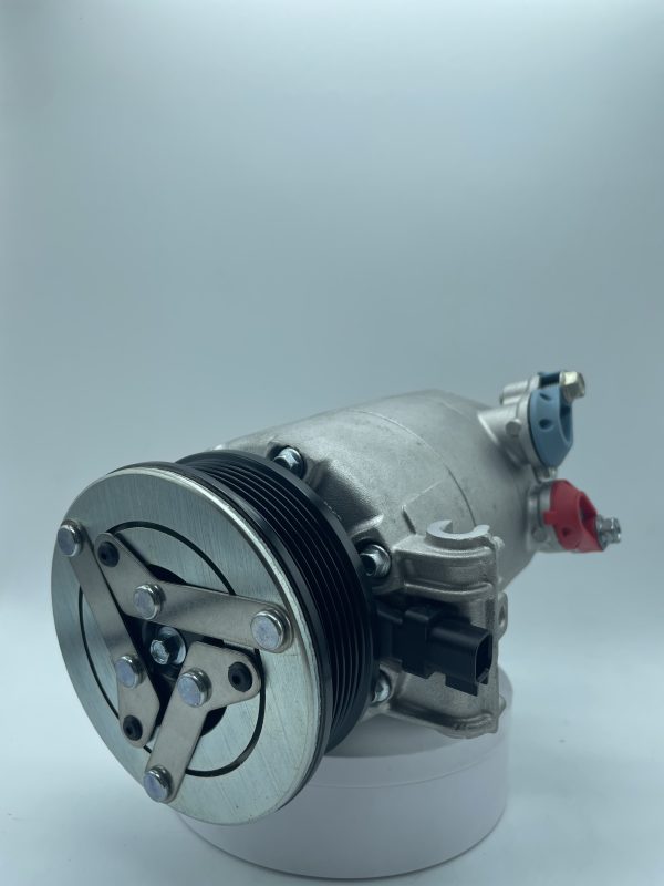 Land Rover Extreme Light VS16 AC Compressor - Image 5