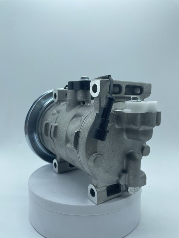 Wingle 3 5 V220 V240 4Y A/C Compressor108803 - Image 3