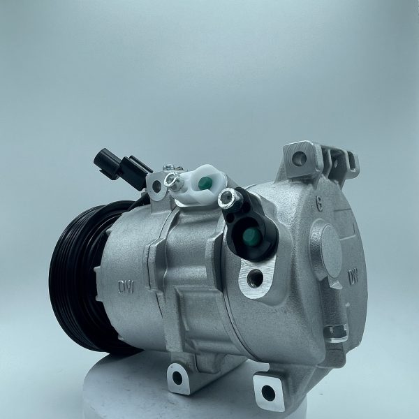 AC Compressor Hyundai  Terracan - Image 3