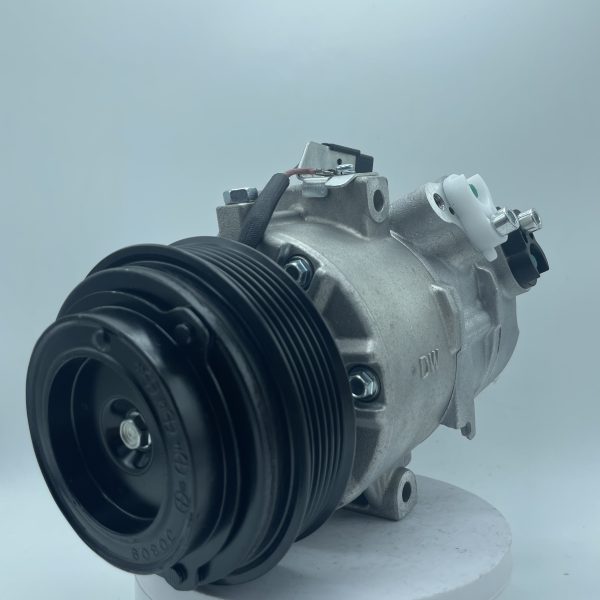 AC Compressor Hyundai Starex (H1) - Image 7